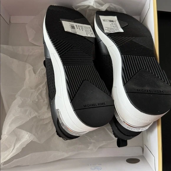 MICHAEL Michael Kors
Women's Georgie Knit Lace-Up Trainer Sneakers - Picture 9 of 9